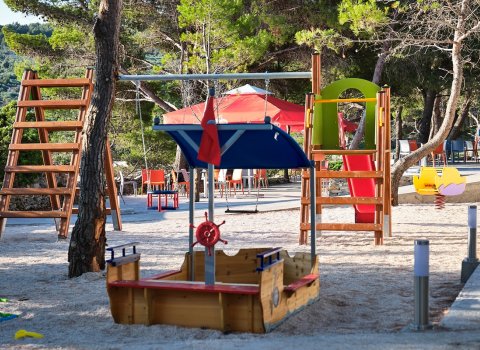 Mobilne hiške Hrvaška Boutique Camping Bunja