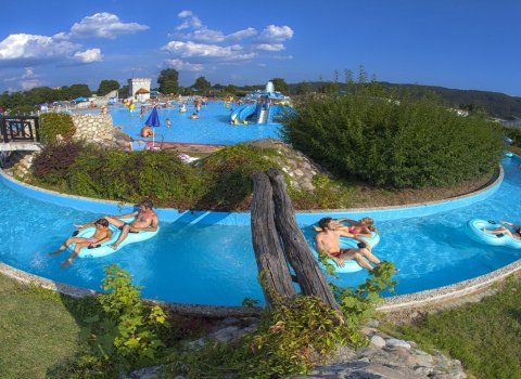 Glamping Resort Slowenien Village Terme Čatež