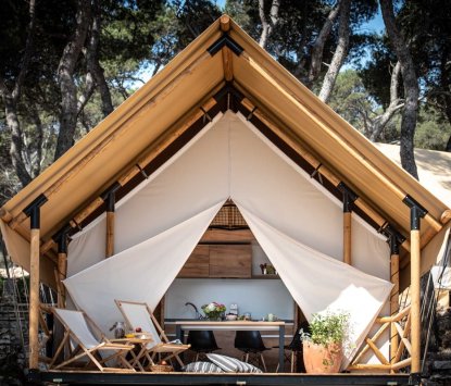 Glamping resort Croatia Arena One 99 Glamping Safari tent 2+2